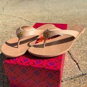 Tory Burch Monroe Light Brown Leather Thong Sandals